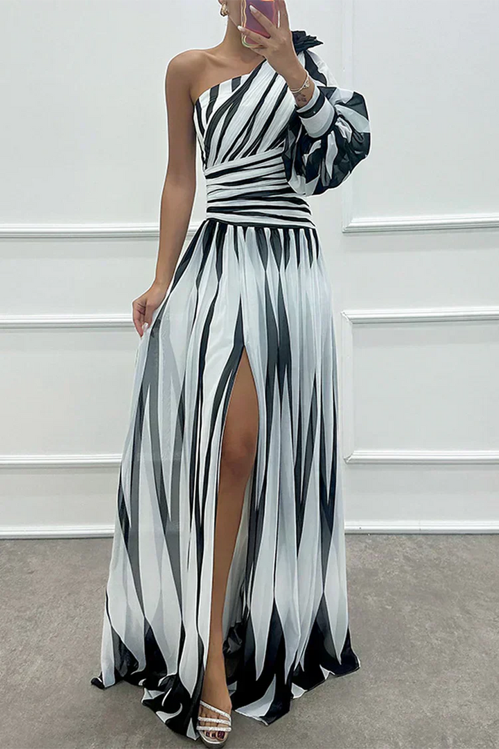 Aria™ | Elegant Striped Maxi Dress with One Shoulder
