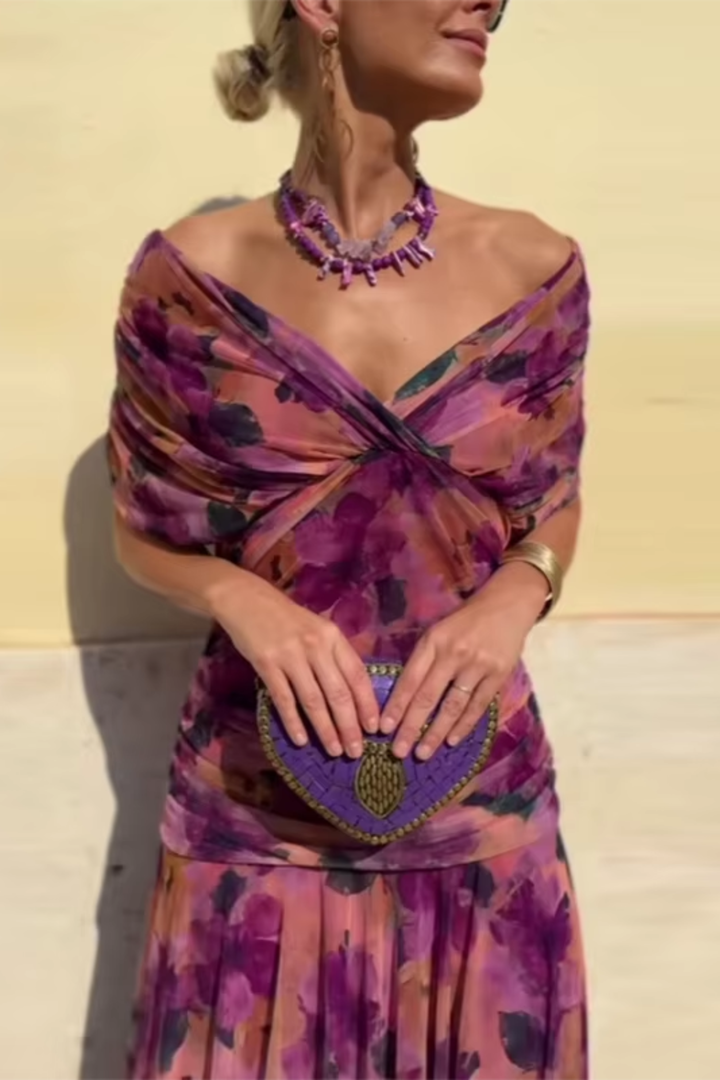 Annai | Elegant Maxi Party Dress with V-Neck