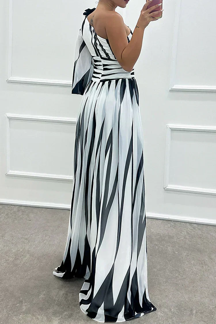 Aria™ | Elegant Striped Maxi Dress with One Shoulder
