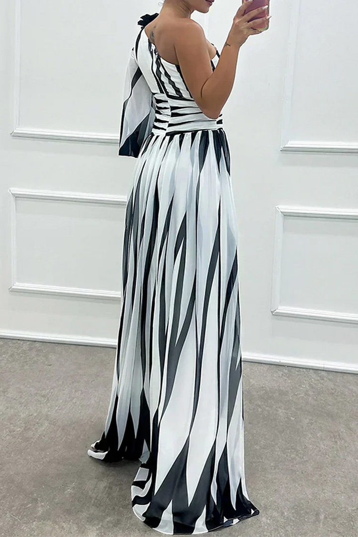 Aria™ | Elegant Striped Maxi Dress with One Shoulder