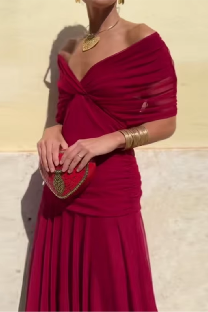 Annai | Elegant Maxi Party Dress with V-Neck