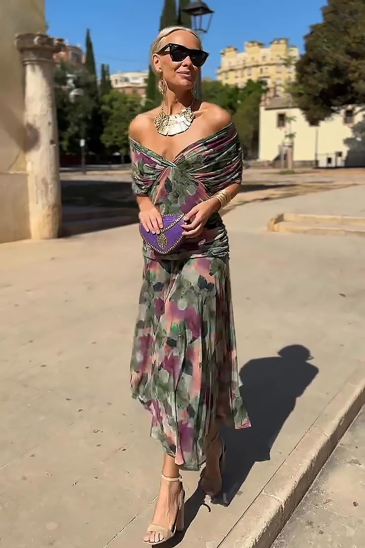 Annai | Elegant Maxi Party Dress with V-Neck