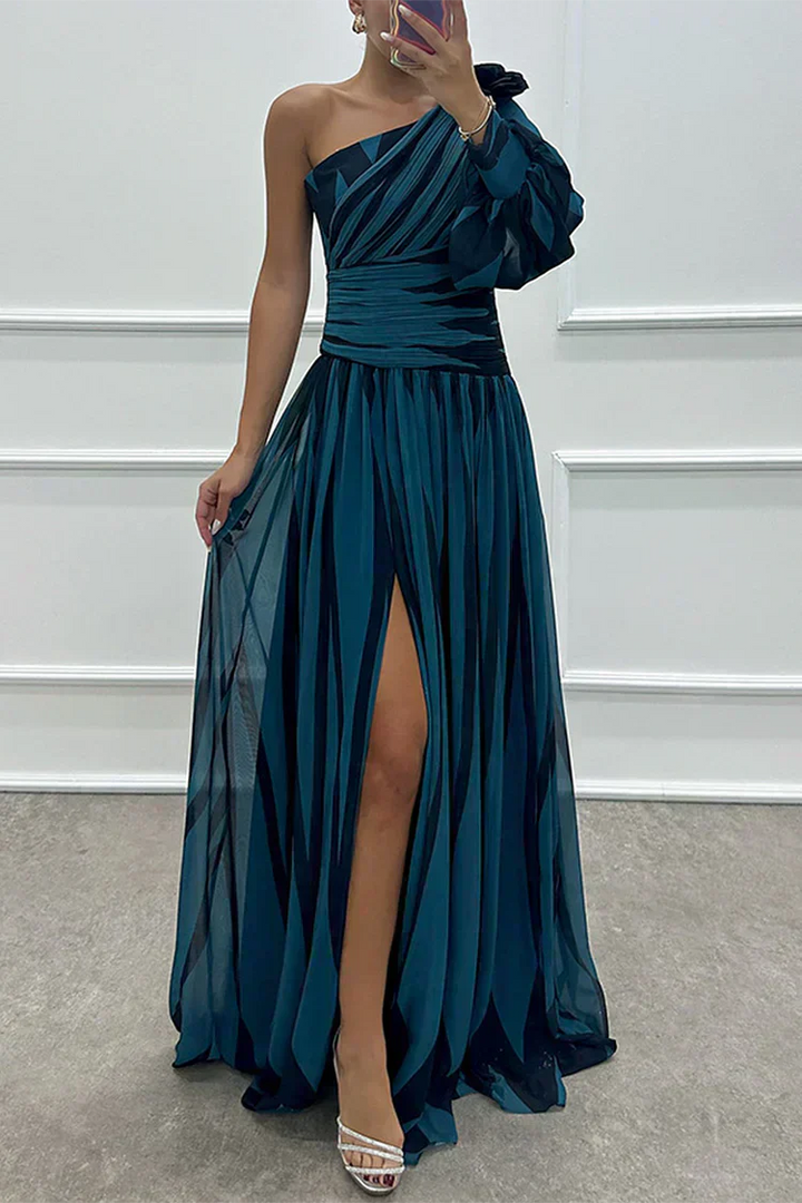 Aria™ | Elegant Striped Maxi Dress with One Shoulder