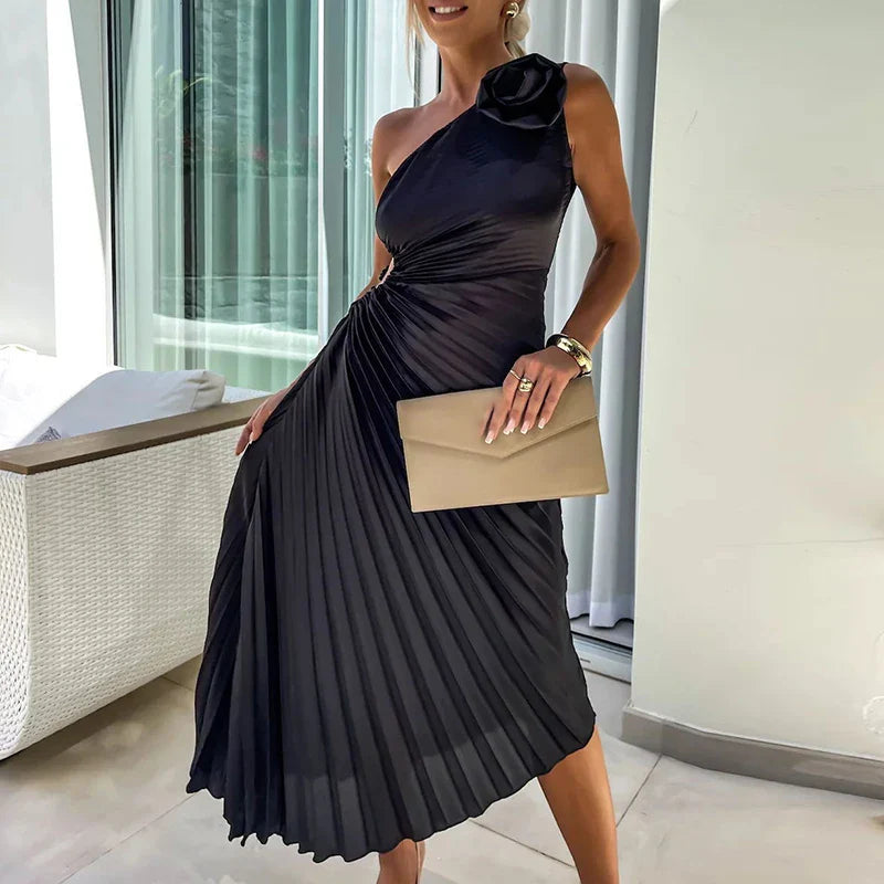 Carly - Pleated Glamour Dress
