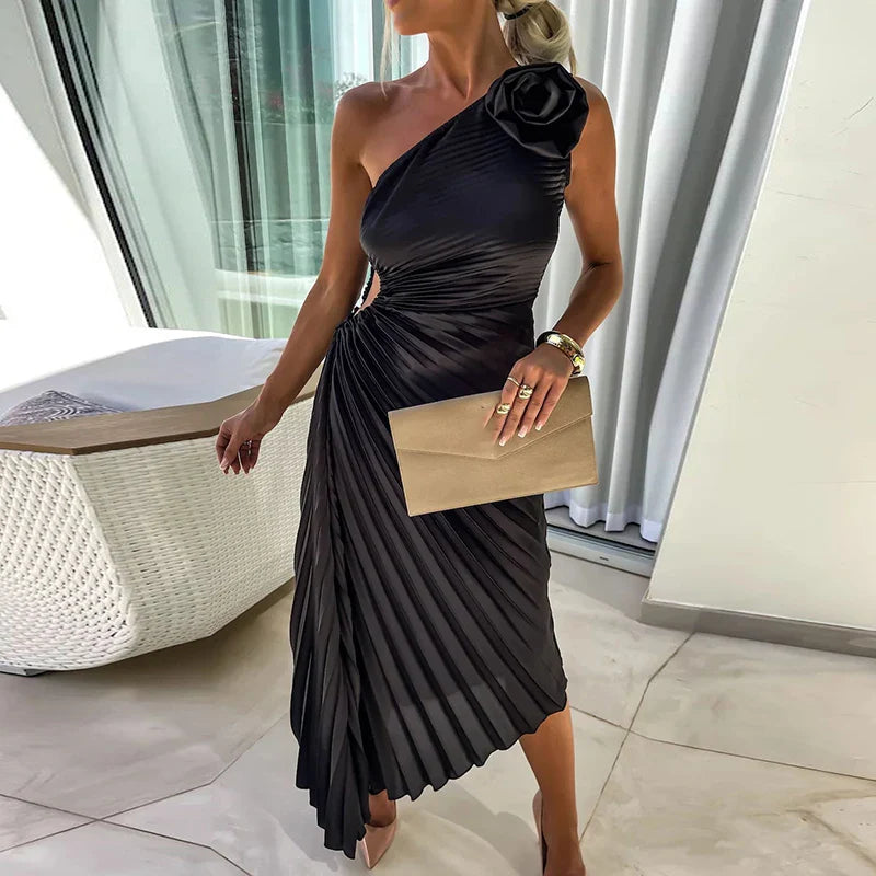 Carly - Pleated Glamour Dress