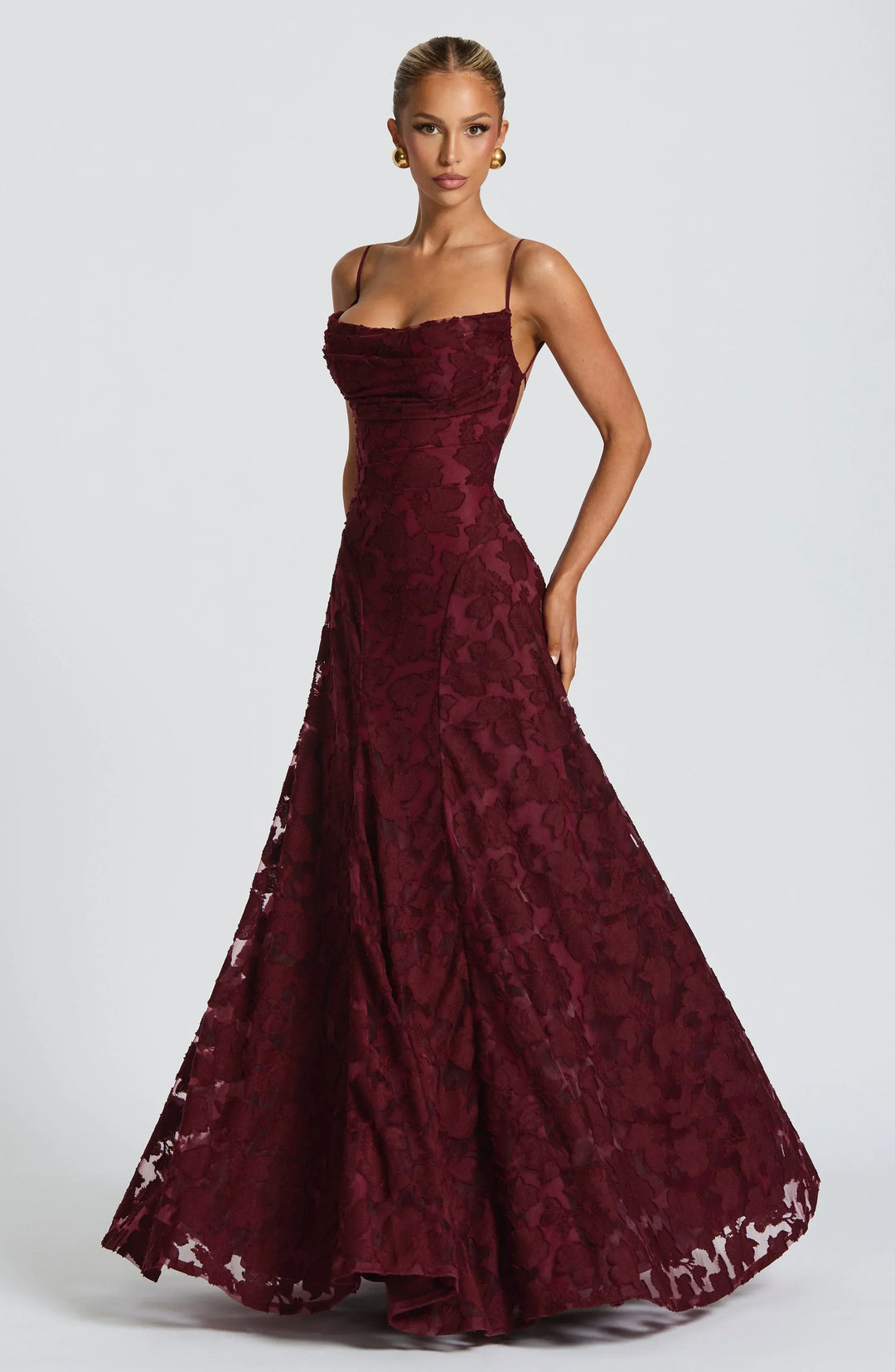 Amber Léon | Elegant Dress